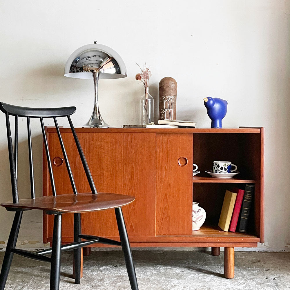 デンマークビンテージ Danish Vintage チーク材 ビーチ材 スモールキャビネット サイドボード 2ドロワー 北欧モダン 北欧家具 ～暮らしに豊かさと静けさを添える一台