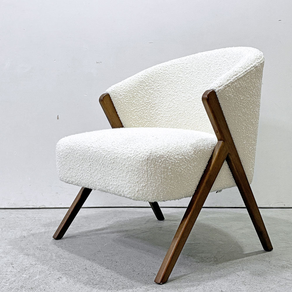【祖師ヶ谷大蔵店】 ザラホーム ZARA HOME アップホルスタード ブークレアームチェア ファブリック ホワイト 木製フレーム モダンデザイン ナチュラルモダン 廃番買取させていただきました。