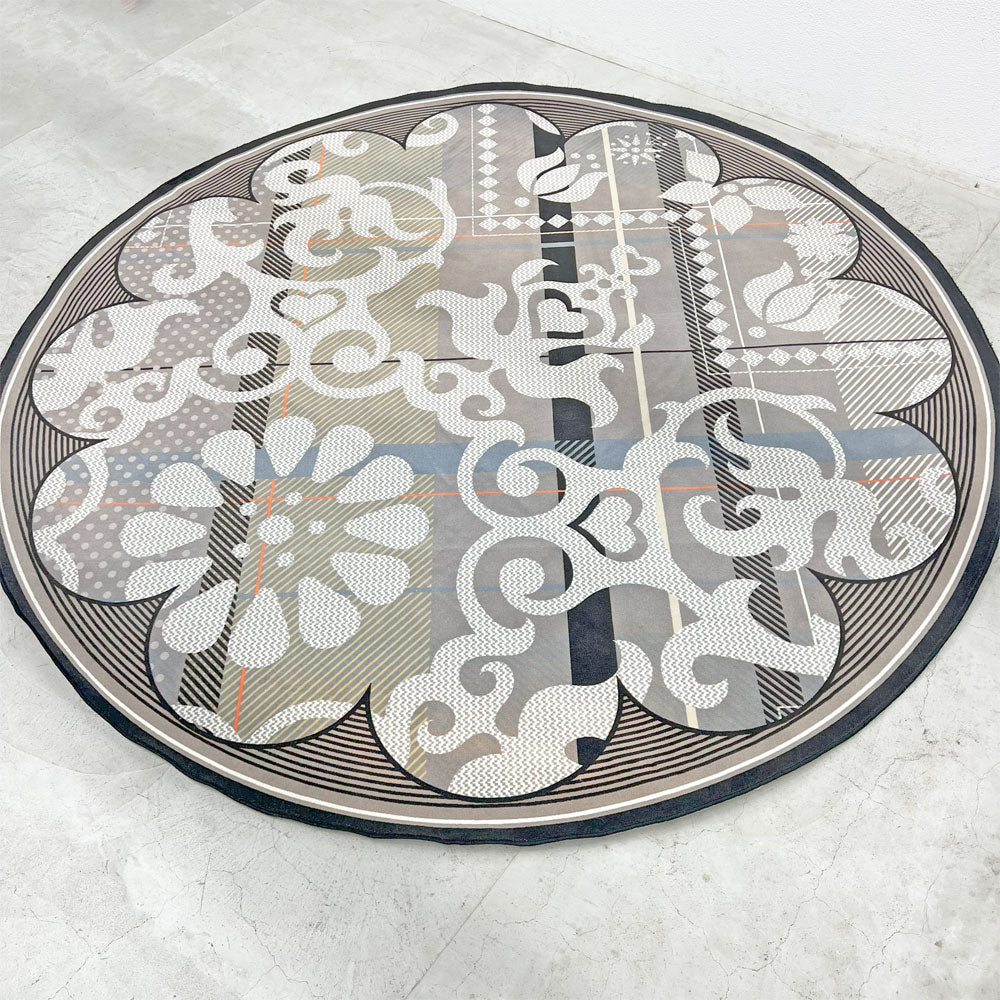 【登戸BASE店】モーイ moooi ファタ モルガーナ TJ2 Fata Morgana TJ2 カーペット ラグ 直径350cm 買取させていただきました。