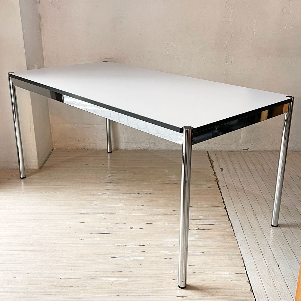 【下北沢店】ユーエスエム ハラー USM Haller モジュラーファニチャー ハラーテーブル ワーキングデスク パールグレーラミネート(ホワイト) アジャスター 高さ調整機能付 スイス 買取させていただきました。