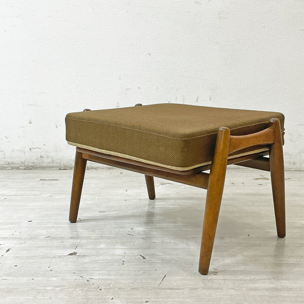 【祖師ヶ谷大蔵店】ゲタマ GETAMA GE240 オットマン ビーチ材 ハンス・J・ウェグナー Hans J Wegner 北欧 デンマークビンテージ 買取させていただきました。