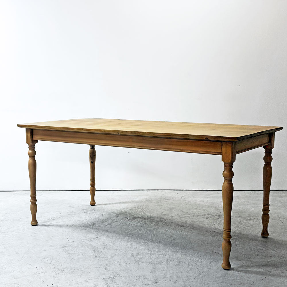 祖師ヶ谷大蔵店】クラッシュゲート CRASH GATE ノットアンティークス Knot antiques キリン KIRIN ダイニングテーブル オーク材  W160cm アンティーク調 クラシカル  買取させていただきました。