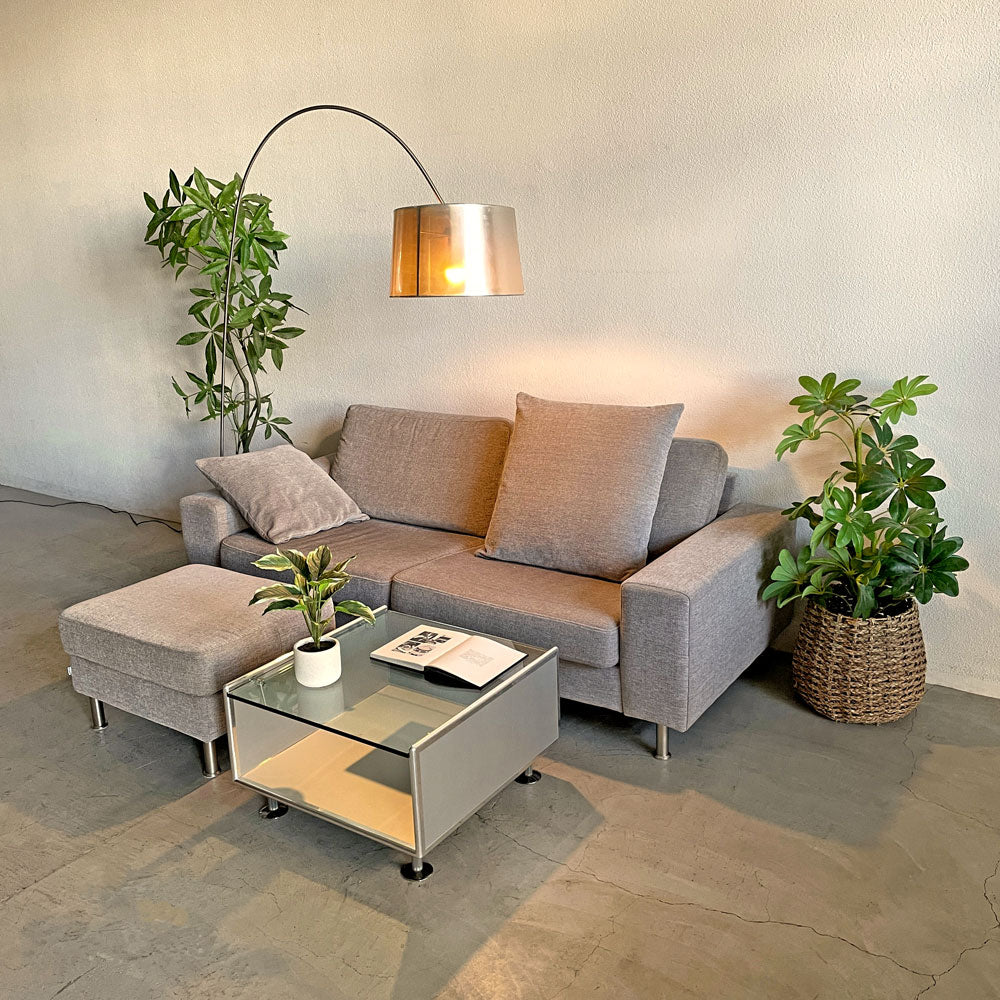ボーコンセプト BoConcept I.D.V. 2.5シーター ソファ ステンレス調レッグ グレー系ファブリック 背座カバーリング仕様 W203cm + オットマン & 大小クッション 付属 デンマーク 北欧家具 ～ アーバンダニッシュモダンを体現するスタイリッシュ且つフレキシブルなソファ ～