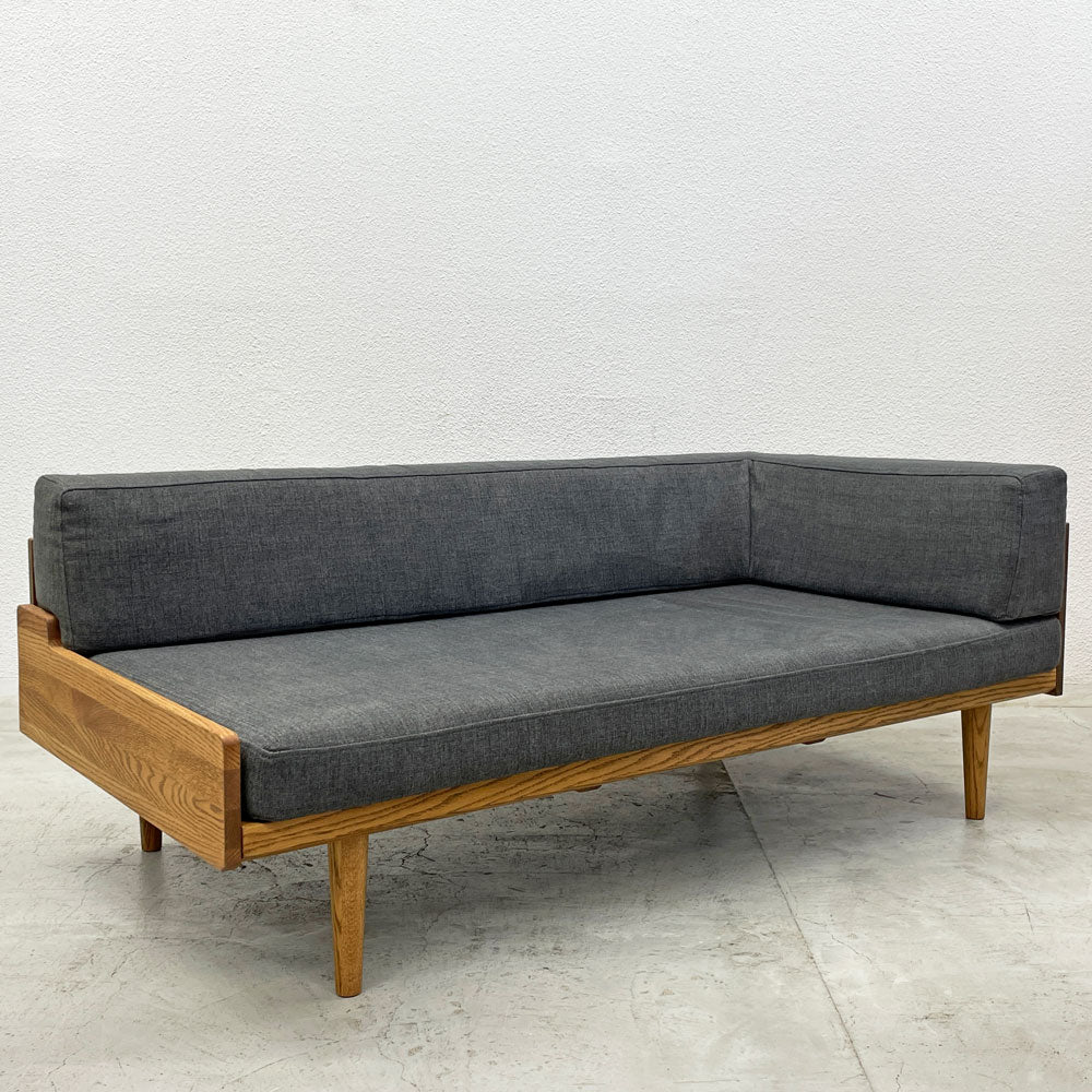 【登戸BASE EC店】モモナチュラル Momo natural デイ ソファ DAY SOFA 2.5シーター ONE ARM R 2.5人掛け 片アーム 買取させていただきました。