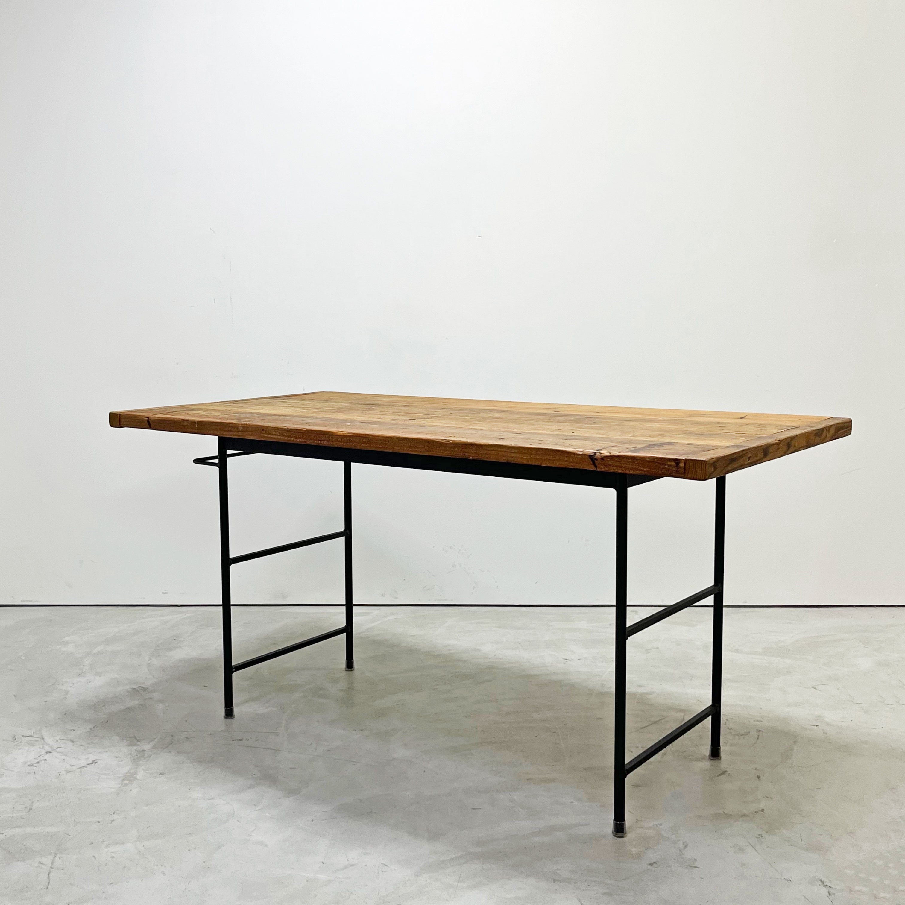 【祖師ヶ谷大蔵店】杉山製作所 ファクト L ワークテーブル FACT L WORK TABLE ダイニングテーブル W140cm 杉古材 アイアン インダストリアルデザイン 買取させていただきました。