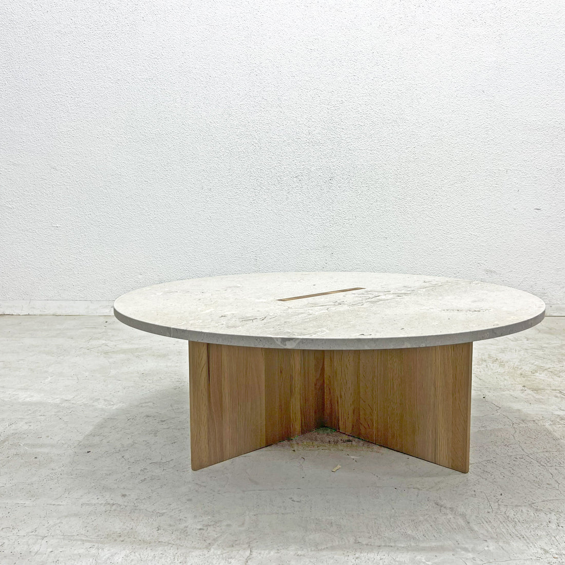 【登戸BASE店】カリモクケース KARIMOKU CASE N-ST01 コーヒーテーブル ラージ 大理石 ピュアオーク マーブルトップ オーク  Φ100cm 未使用  買取させていただきました。