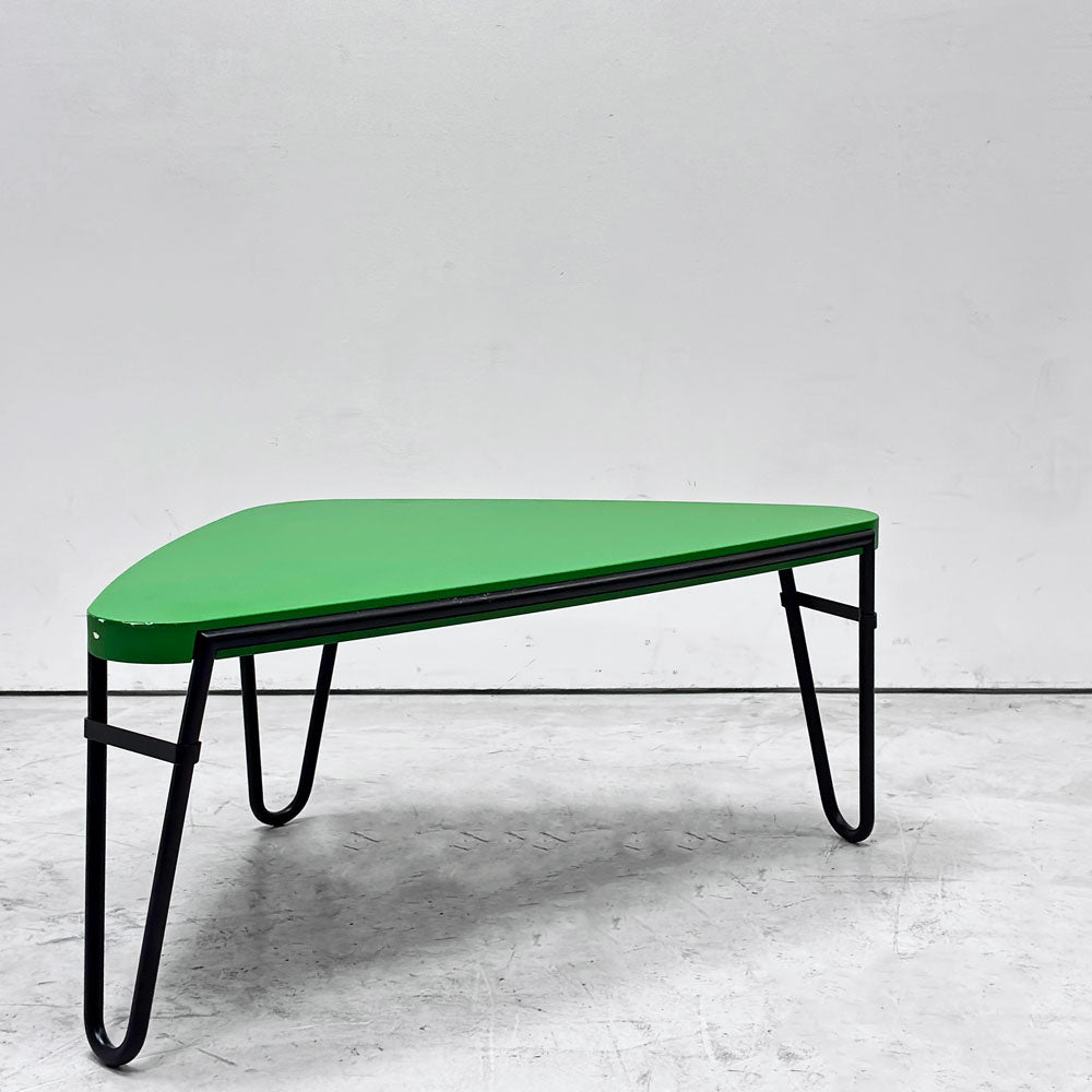 【祖師ヶ谷大蔵店】カッシーナ Cassina 519 PETALO ペタロ ローテーブル 1pcs Green シャルロット・ペリアン Charlotte Perriand 買取させていただきました。