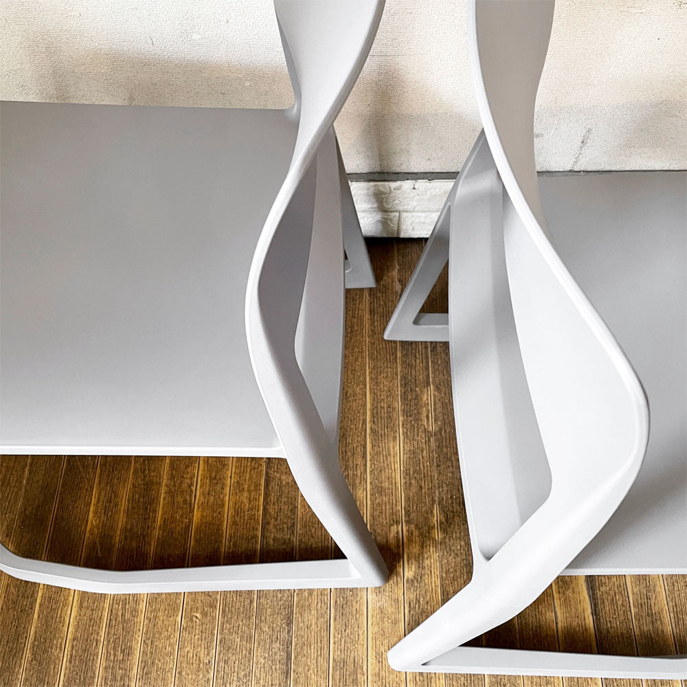 ヴィトラ Vitra ティプトン Tip Ton ワークチェア ダイニングチェア デスクチェア バサルト スタッキング チルト機能 定価￥47,300- ～ちょこっとチルト～