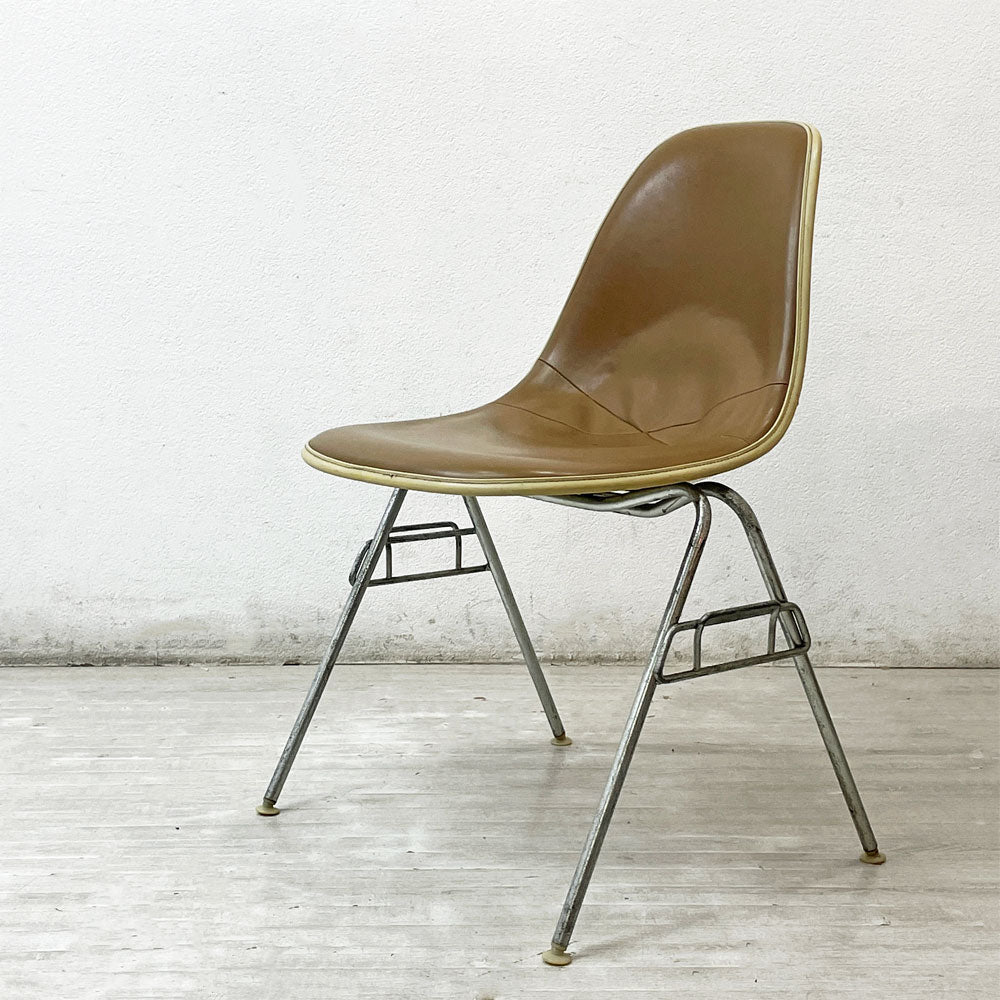 【祖師ヶ谷大蔵店】ハーマンミラー Herman Miller サイドシェルチェア セカンド 2nd FRP アプホルスター レザー スタッキングベース イームズ ビンテージ 買取させていただきました。