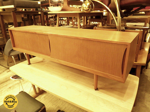 CHROLOS / クロロス 『 北欧スタイル チーク材 AVボード 』～幅広いテイストのお部屋に馴染む、飽きの来ないシンプルなデザイン～ 【買取と販売とレンタルのお店】