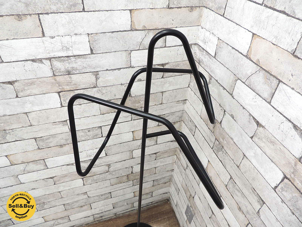 デザインハウスストックホルム DESIGN HOUSE stockholm ハンガーラック ORDER VALET STAND ガブリエラ・グスタフソン スウェーデン   中古品 買い取りしました。祖師ヶ谷大蔵店 出張買取もお任せ下さい。