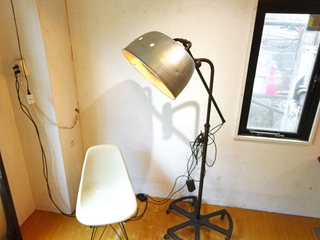 RG ルバロア インダストリアル フロアランプ RG LEVALLOIS Floor Lamp 工業デザイン フランス 50's ビンテージ ～ フランス工業デザインの良さが溢れる
