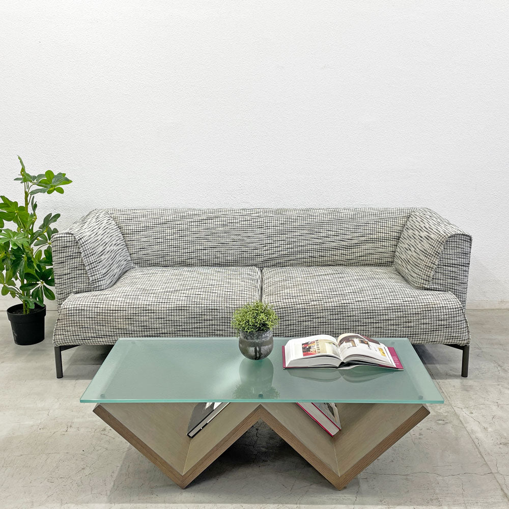 アルフレックス arflex マジェンタ210 MAGENTA 210 アームソファ 3人掛けソファ ファブリック 定価637,200円～本質的な追及によるシンプルなデザイン。～