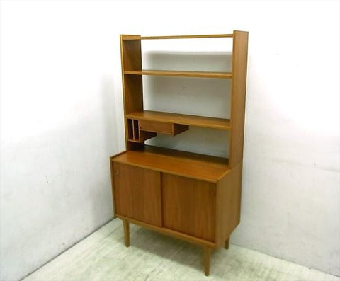 想像力を掻き立てられる～北欧スウェーデン チーク材ビンテージキャビネット/シェルフ 【買取と販売とレンタルのお店】