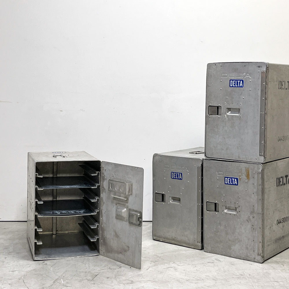 【祖師ヶ谷大蔵店】DELTA航空 ビンテージ ギャレーコンテナ ボックス Galley Box アルミ製 1ドア 6段 棚板付き 1960～70`s US Vintage 買取させていただきました。
