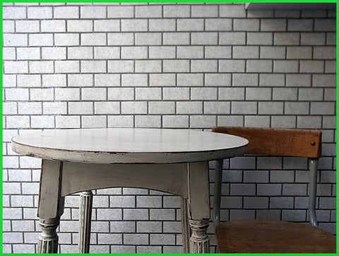 UK ビンテージ ラウンド カフェ テーブルΦ56㎝ ～ビンテージとは思えない美しい仕上がり【買取と販売とレンタルのお店】