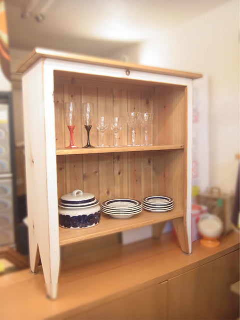 大人カワイイ女子家具～シャビーシックなカントリーラック【買取＆販売＆レンタル】