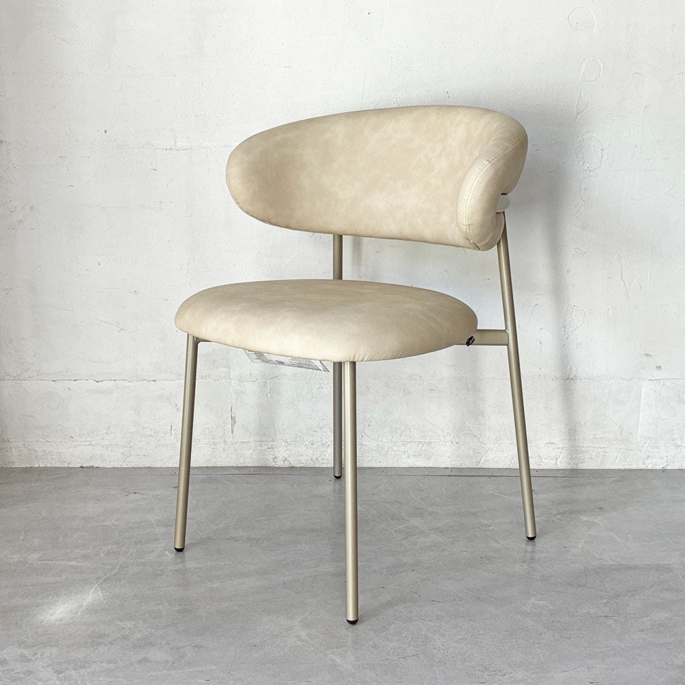 【下北沢店】 カリガリス Calligaris オレアンドロ OLEANDRO ダイニングチェア PVC張り 合成皮革 イタリア製 2025年製 美品 B 買取させていただきました。
