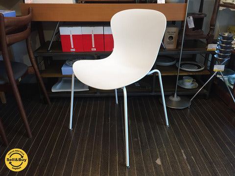 フリッツハンセン Fritz Hansen NAPチェア ホワイト キャスパー・サルト デザイン デンマーク ～ 快適な座り心地を求めるならNAPチェアで決まりです。 【買取と販売とレンタルのお店】