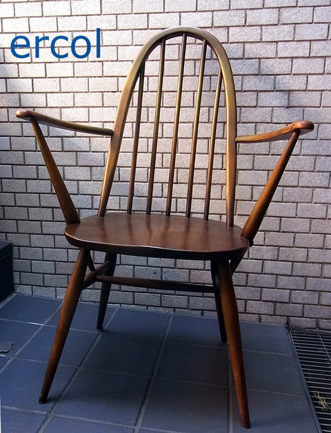 アンティークでありながら、洗練されたデザイン～ercol アーコール クェーカー アームチェア【買取と販売とレンタルのお店】