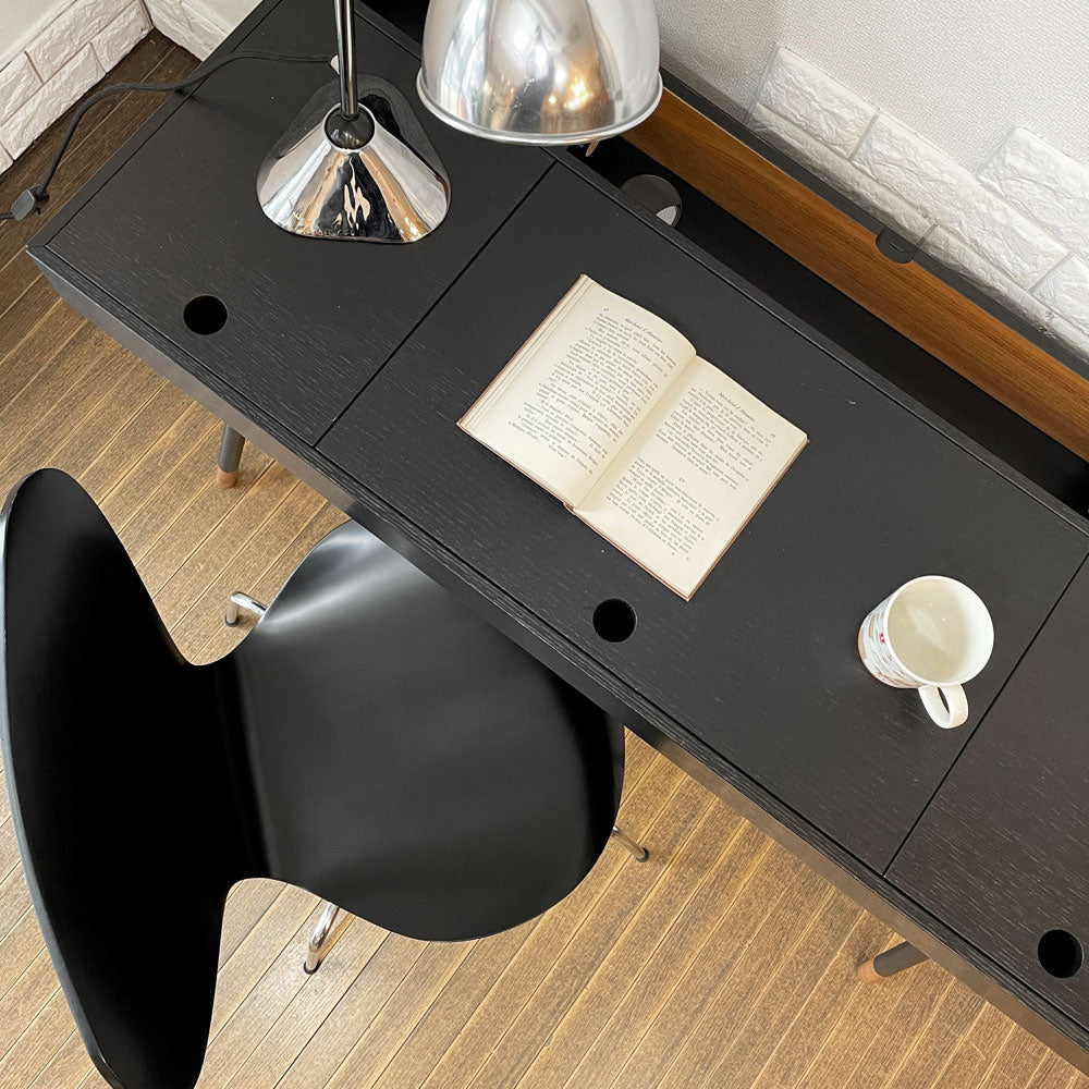 ボーコンセプト Boconcept クパチーノ デスク Cupertino Desk 書斎 学習机 デザイナーデスク オーク材 ブラック×ブラウン リバーシブル天板 北欧 デンマーク ～ 北欧の心地よさに触れて