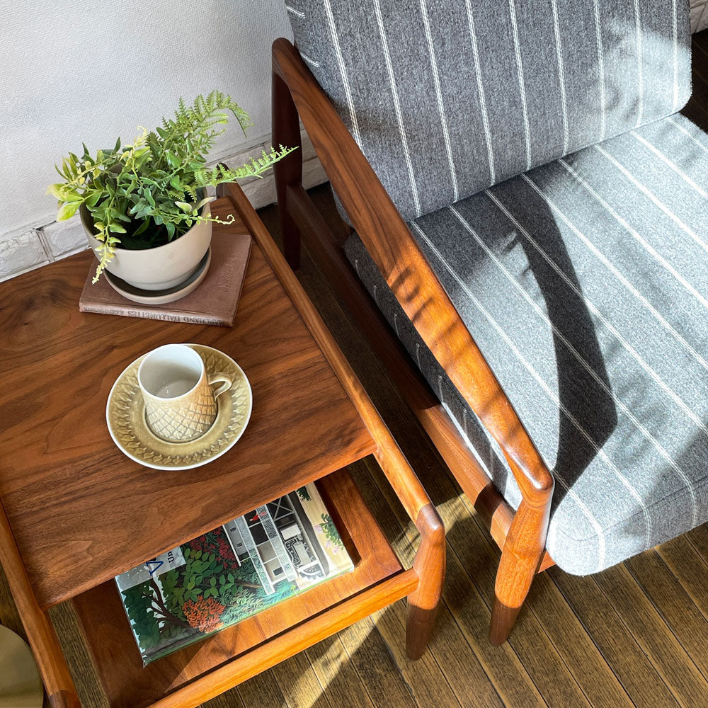 【経堂店】宮崎椅子製作所 UNI Side table ユニ サイドテーブル ウォールナット材 カイ・クリスチャンセン 買取させていただきました。