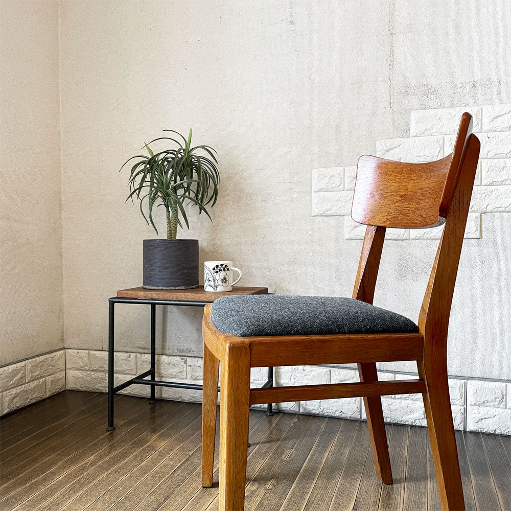 エベネゼルグーム Ebenezer Gomme ジープラン G-PLAN ブランドン Brandon ダイニングチェア B630 オーク材 ファブリック ダークグレー系 座面張替済 UKビンテージ ～連綿と続く～