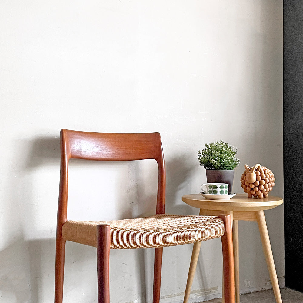JLモラー J.L.Moller Model No.77 ダイニングチェア チーク無垢材 ペーパーコード ニールス・O・モラー デンマーク 北欧家具 ～デンマーク家具の黄金期を築いたプロダクト～