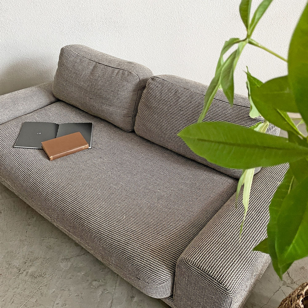 モモナチュラル MOMO Natural フロー FLOW SOFA 2.5P 2.5人掛けソファ オーク材 ファブリック カバーリング 定価￥147,000-以上 ～ とにかく寛ぐ ～