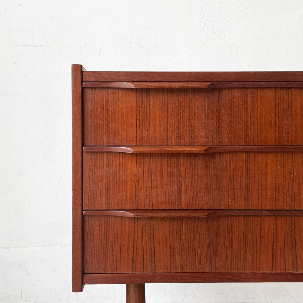 デンマークビンテージ Danish Vintage チーク材 スモールチェスト ～ 小さな家具の中に広がる北欧家具の魅力