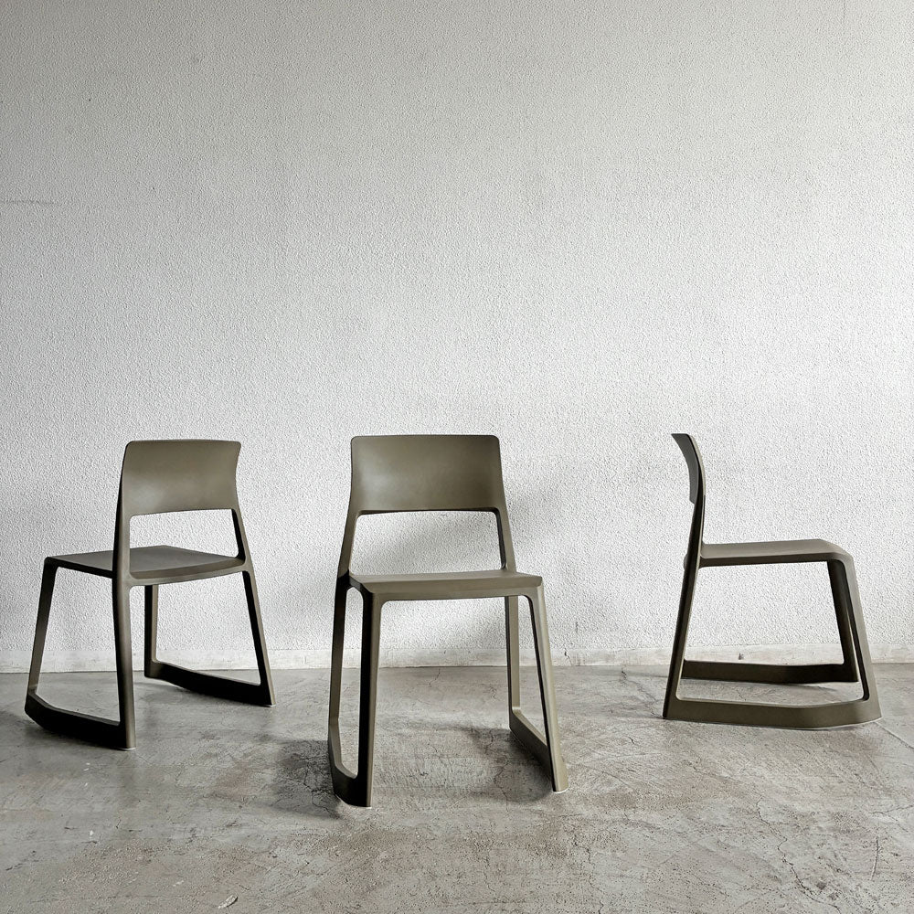 ヴィトラ Vitra ティプトン Tip Ton ワークチェア ダイニングチェア デスクチェア オリーブ スタッキング チルト機能 現行定価￥47,300- 未使用保管品 ～ 理想の姿勢をデザインする。～