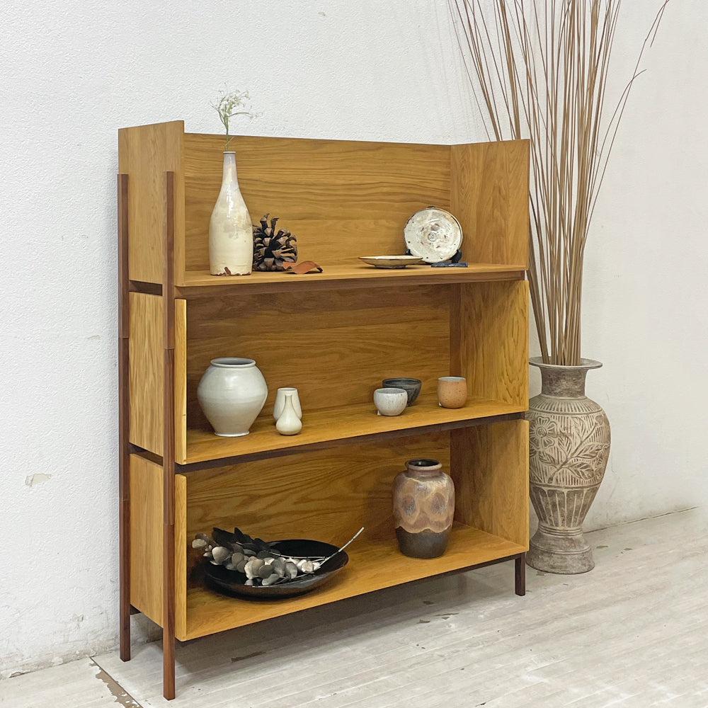クリスティーナ ダム スタジオ KRISTINA DAM STUDIO アドオン add-on スタックフロアシェルフ オーク無垢材 3段 W100cm 北欧家具 ～ ミニマリズムと多機能の両立 ～
