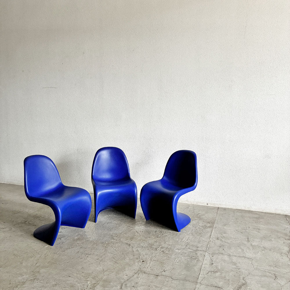 ヴィトラ vitra パントンチェア Panton Chair ブルー 屋内外使用可 ヴェルナー・パントン 旧モデル 廃番カラー ミッドセンチュリー スペースエイジ ～ 魔術に任せて ～