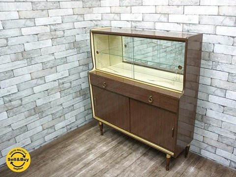 UKアンティーク デコラ 脚付 カップボード サイドキャビネット ～ 産業に勢いがあった頃のイギリス家具 【買取と販売とレンタルのお店】