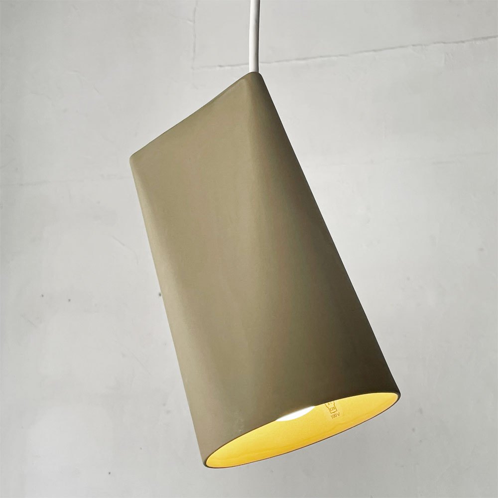【下北沢店】ムーベ MOEBE セラミック CERAMIC ペンダントライト ナロー NARROW 陶器シェード 北欧 買取させていただきました。
