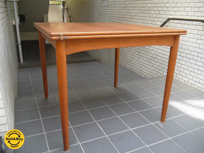 ソボー モブラー Soborg mobler ボーエ モーエンセン Borge Mogensen チーク材 ビンテージ フリップトップテーブル エクステンション ダイニングテーブル デンマーク  中古品 買い取りしました！ 自由が丘店 出張買取もお任せください。