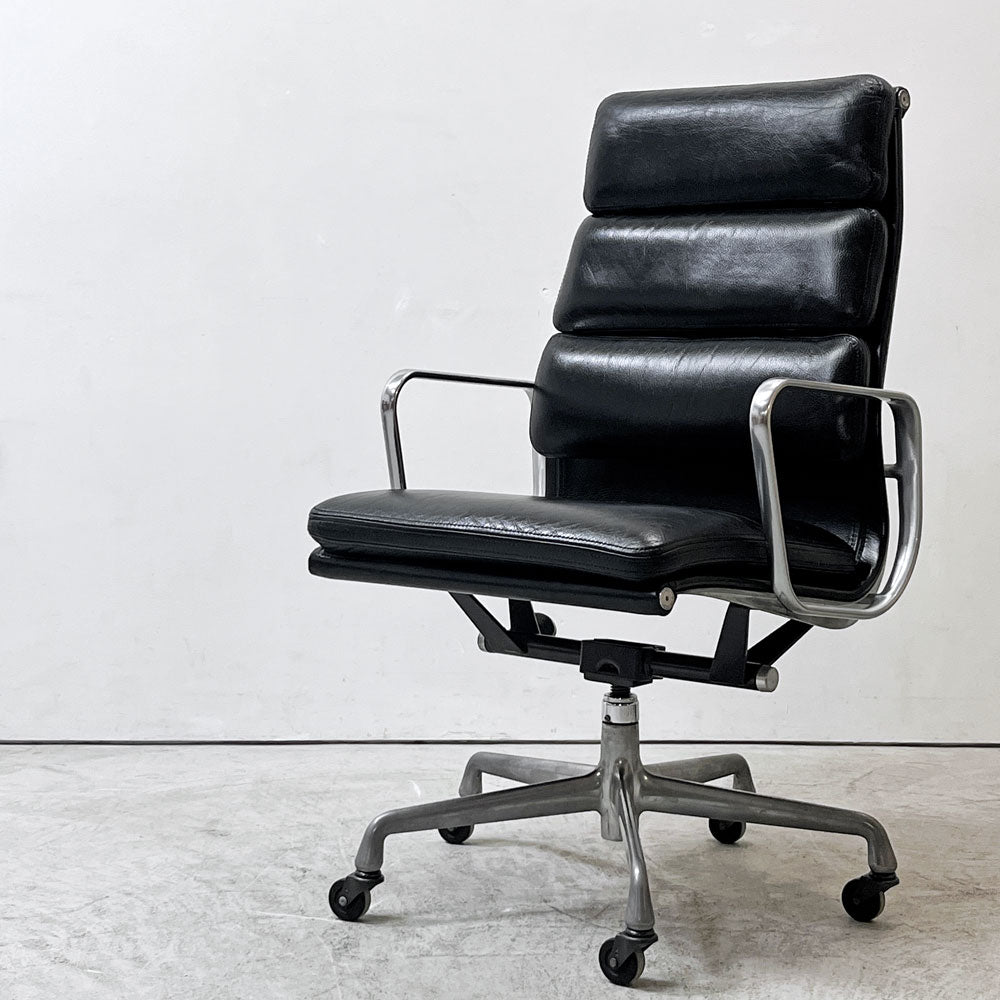 【祖師ヶ谷大蔵店】ハーマンミラー Herman Miller ソフトパッドグループ エグゼクティブチェア ハイバック ブラックレザー イームズ 5スターベース ミッドセンチュリー 定価約720,500円 買取させていただきました。