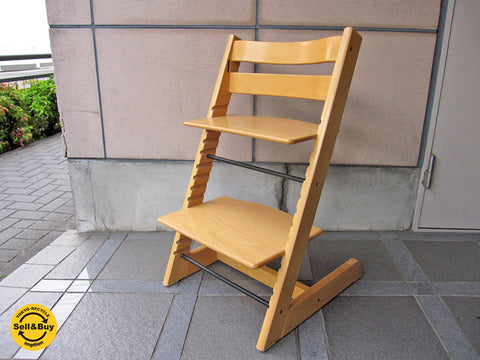 ノルウェー STOKKE / ストッケ社 ベビー&キッズチェアの元祖 新型 『 TRIPP TRAPP / トリップトラップ 』  ～ 幅広いインテリアに馴染む一番人気色ナチュラルカラー！ ～