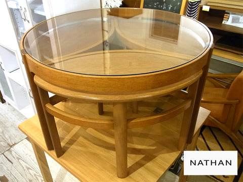 UKならではのシンプルでデザイン性の高い家具～ NATHAN ネイサン社 ビンテージ チーク材 ネスト・コーヒーテーブル【買取と販売とレンタルのお店】