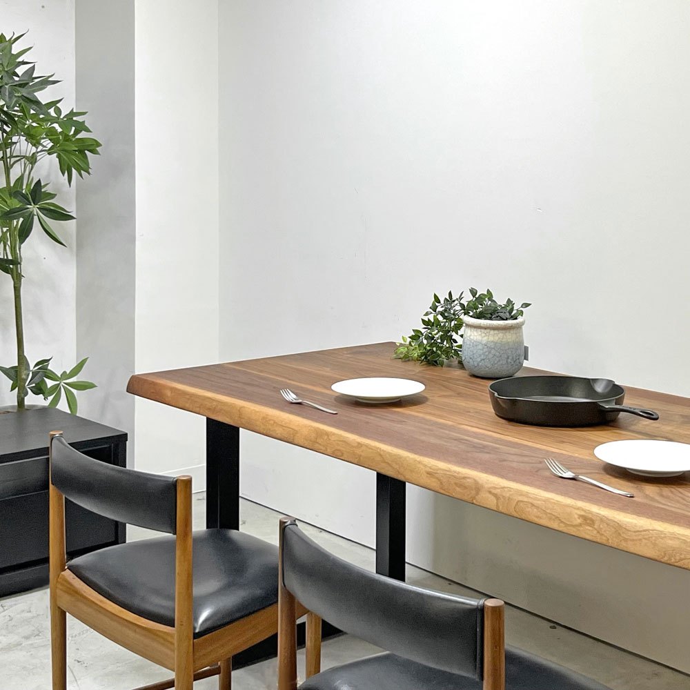 マスターウォール MASTERWAL ワイルドウッド ライブエッジ シック41 WILDWOOD LIVE EDGE THICK41 ダイニングテーブル W200cm ウォールナット無垢材 アカセ木工　～木の生命力を感じられるテーブル～