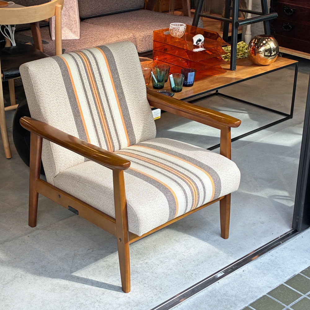 カリモク60 karimoku60 Kチェア リミテッドエディション005 ストライプライトブラウン 1シーターソファ ミッドセンチュリー ～ 未来に残るレトロ ～