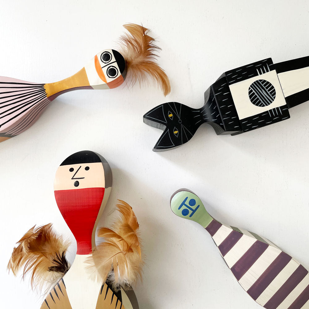 ヴィトラ vitra. ウッデンドール Wooden Dolls 木製オブジェ モミ材 H24.5cm ハンドクラフト アレキサンダー・ジラード 定価￥22,000-  ～ カラフルで個性的な木製ドール ～