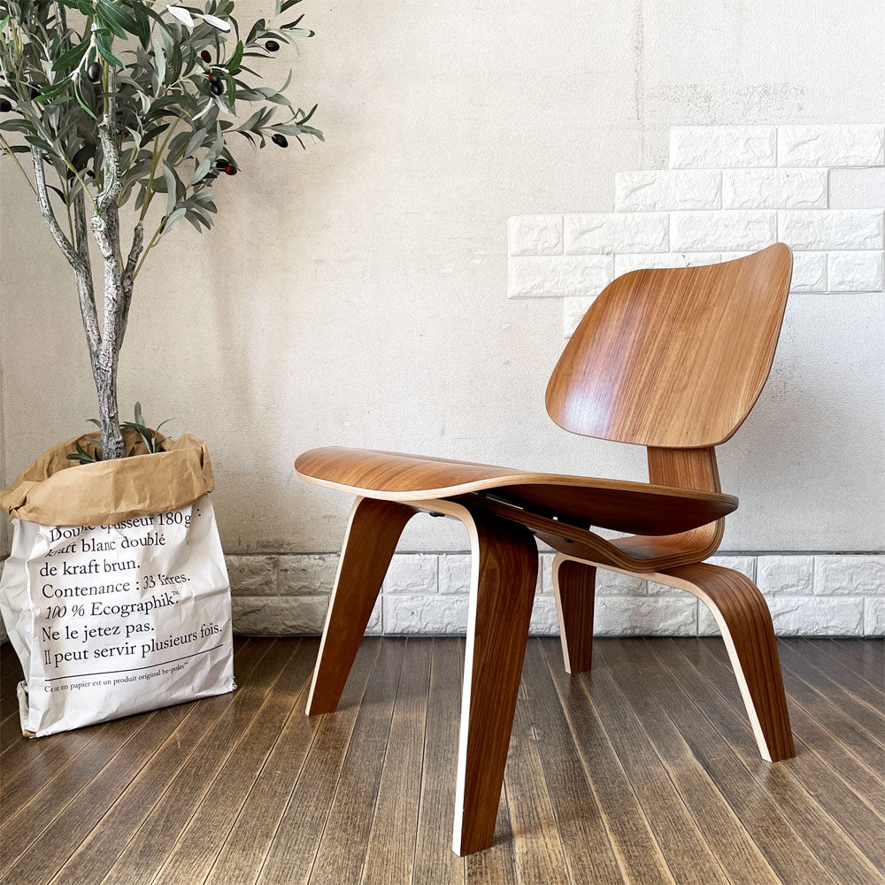 ハーマンミラー Herman Miller プライウッドラウンジチェア LCW ウッドレッグ ウォールナット C&R イームズ ミッドセンチュリー 定価￥218,900- ～移ろいゆく時の流れの中で～