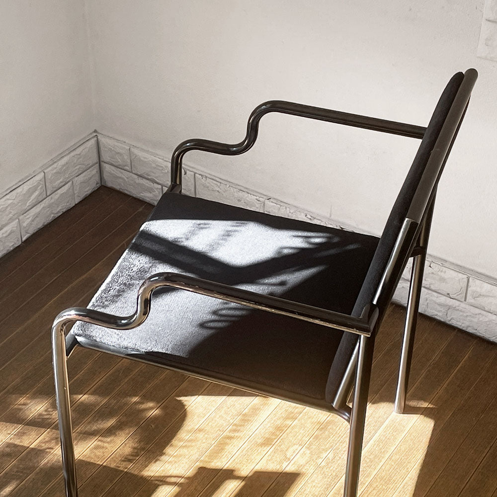 内田デザイン研究所 UCHIDA DESIGN INC. フェブ FEB. アームチェア ファブリックシート 内田繁～静けさを纏う構造美～