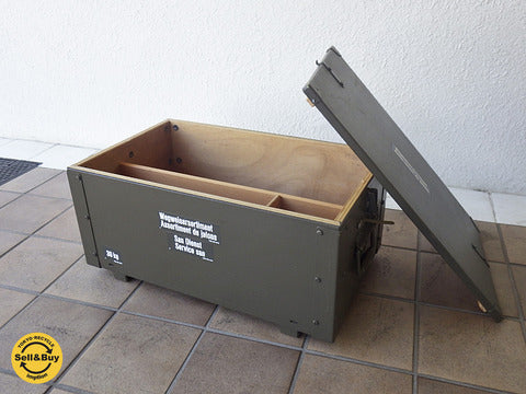 スイス軍 Swiss army ミリタリー トランク 木箱 インテリア ボックス ～ ミリタリー好きにはたまらないアイテム【買取と販売とレンタルのお店】