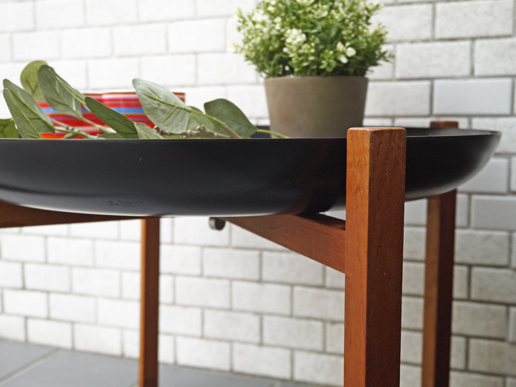デザインハウス ストックホルム Design House Stockholm タブロ Tablo トレイテーブル サイドテーブル ブラック マグナス・ローフグレン ～懐の深いトレイテーブル～
