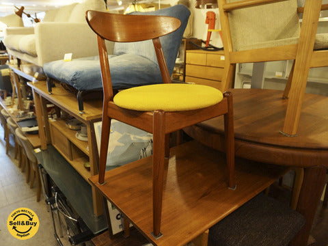 デンマーク・P.Jeppesen社『ビンテージ チーク材 ダイニングチェア』ヨルゲン・ボー（Jorgen Bo）～ 世界一美しい美術館を設計した建築家による名作チェア！【買取と販売とレンタルのお店】