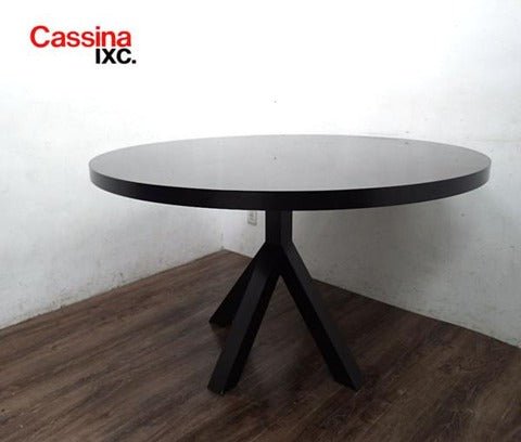 Cassina/カッシーナ VENTO/T ヴェントテーブル 植木　莞爾デザイン ～ 『風』の名を冠するモダンで洗練されたテーブル【買取と販売とレンタルのお店】