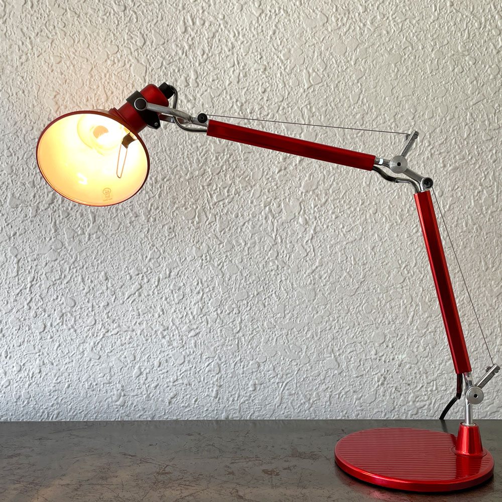 【用賀店】アルテミデ Artemide トロメオ TOLOMEO タボロ TAVOLO デスクライト テーブルランプ レッド ミケーレ・デ・ルッキ Michele De Lucchi 買取させていただきました。