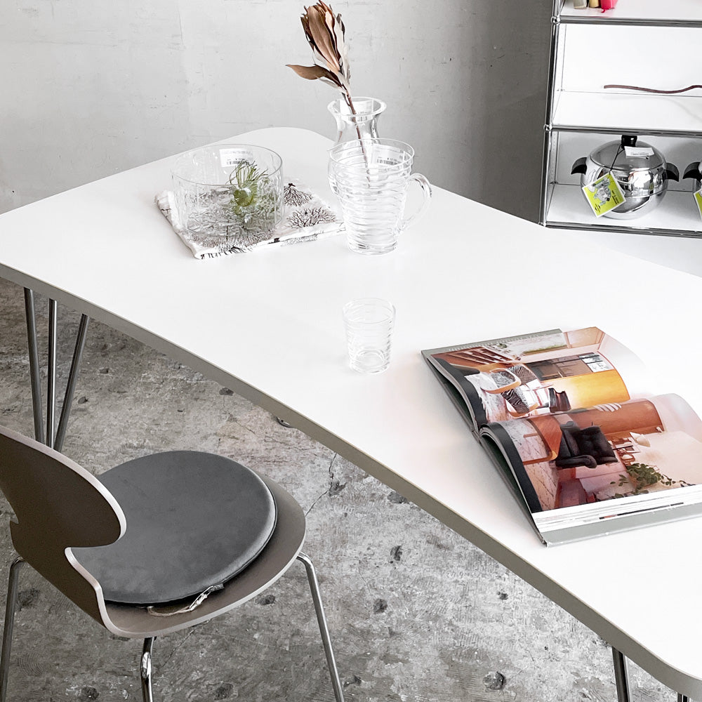 カルテル Kartell マックステーブル MAX TABLE ホワイト ミーティングテーブル 固定脚 フェルーチョ・ラヴィアーニ 定価￥242,700- ～ 柔らかさと無骨さと ～